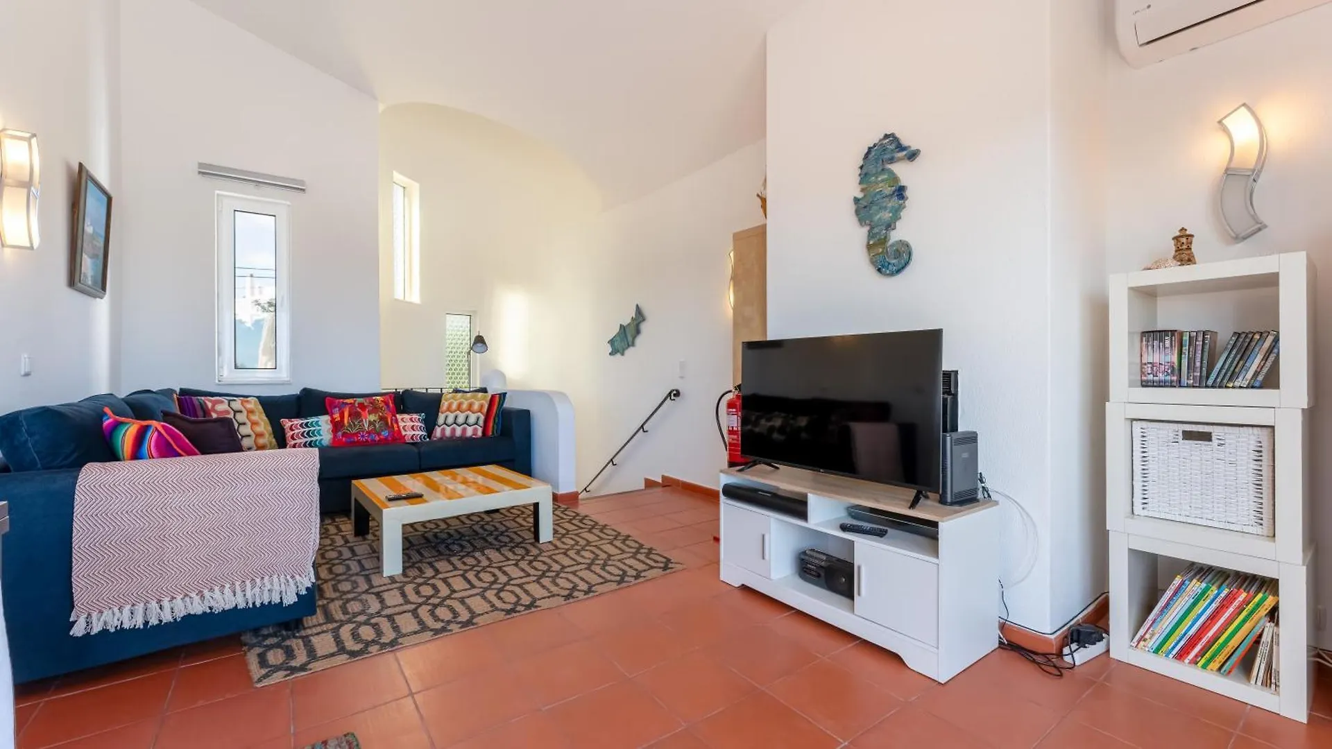 Ocean View 3 Bdr House With Patio By Lovelystay Porches  0*, Porches (Algarve)